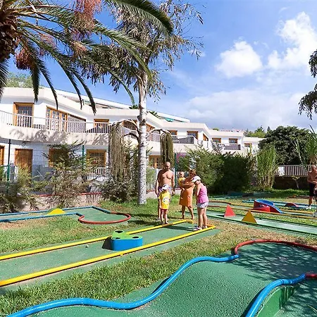 Отель Plataneras *