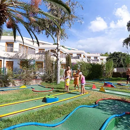Hotell Plataneras *
